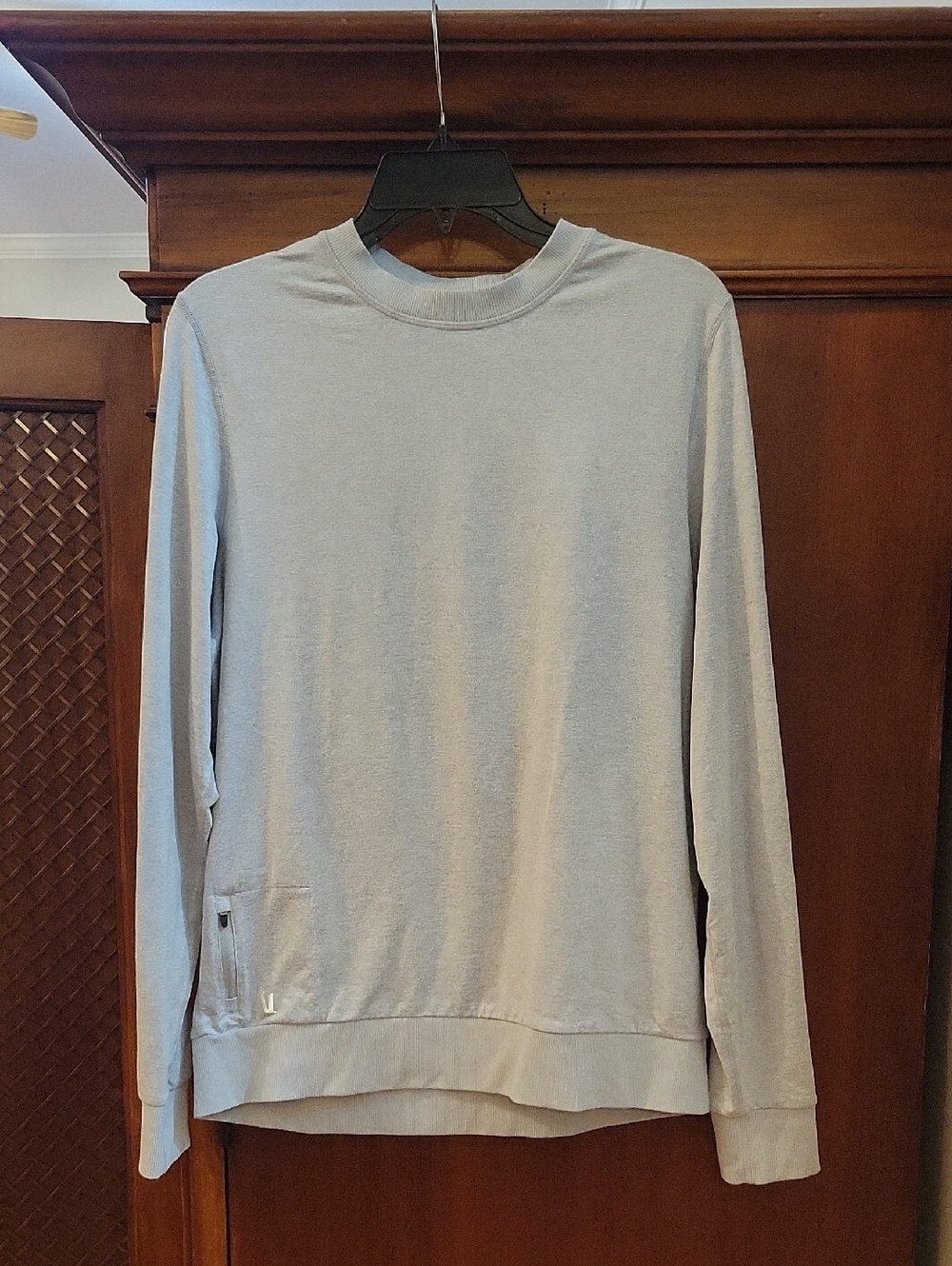 Vuori | Ponto Performance Light Gray Crewneck Pull Over Long Sleeve Shirt Mens M